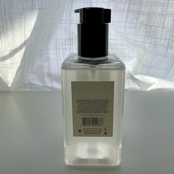 Jo Malone London English Pear & Freesia Body & Hand Wash Gel Moussant - Picture 3 of 3